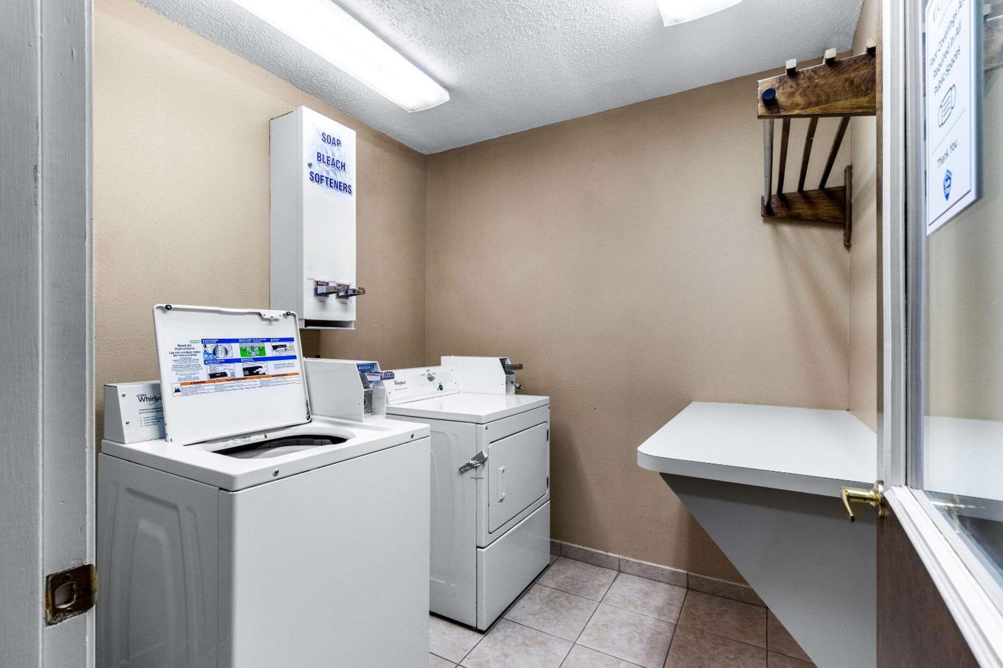 Comfort Inn Evansville East Екстериор снимка