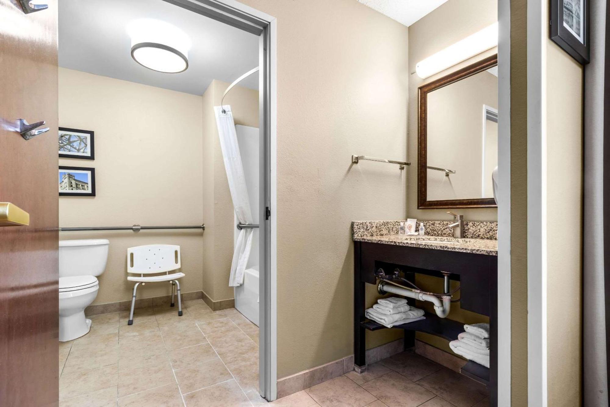 Comfort Inn Evansville East Екстериор снимка